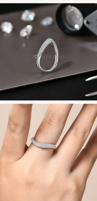 S925 Moissanite Ring – D-Color VVS1 Wavy Band SF
