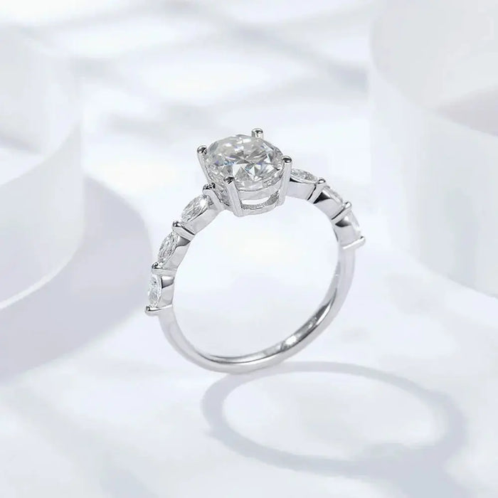 Moissanite Wedding Band – 2ct Oval Cut S925 Silver, Diamond-Tested SF