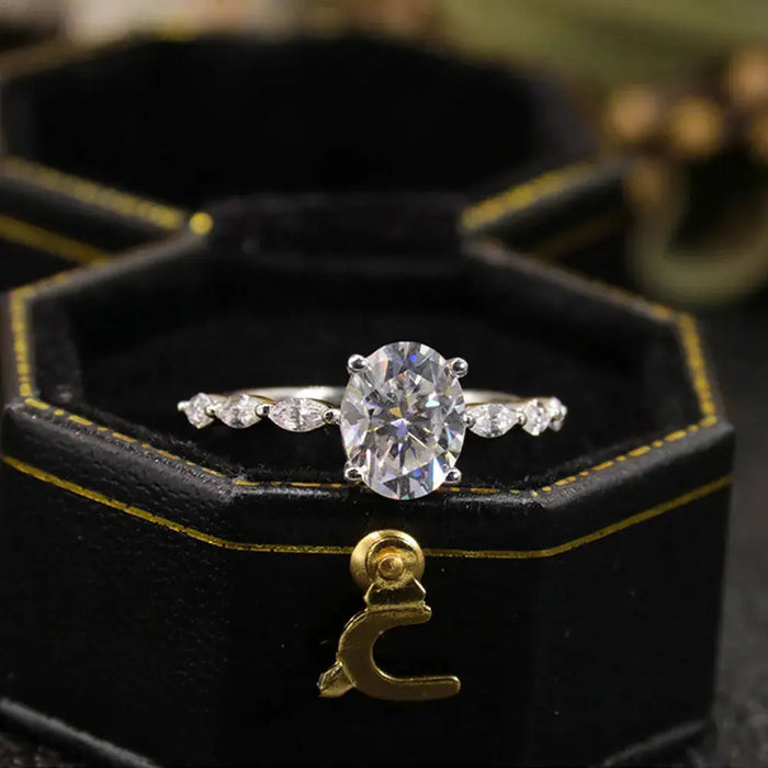 Moissanite Wedding Band – 2ct Oval Cut S925 Silver, Diamond-Tested SF
