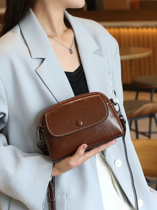 Leather Shoulder Bag – Soft Vintage Crossbody Design SF