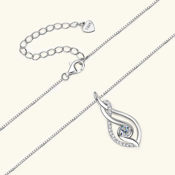 Moissanite Pendant Necklace – D Color VVS1 Twisted Design SF