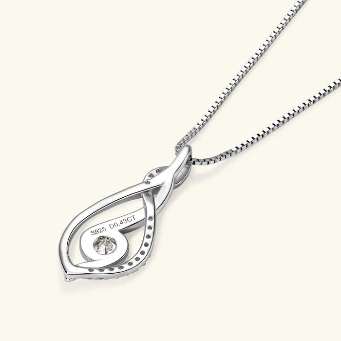 Moissanite Pendant Necklace – D Color VVS1 Twisted Design SF