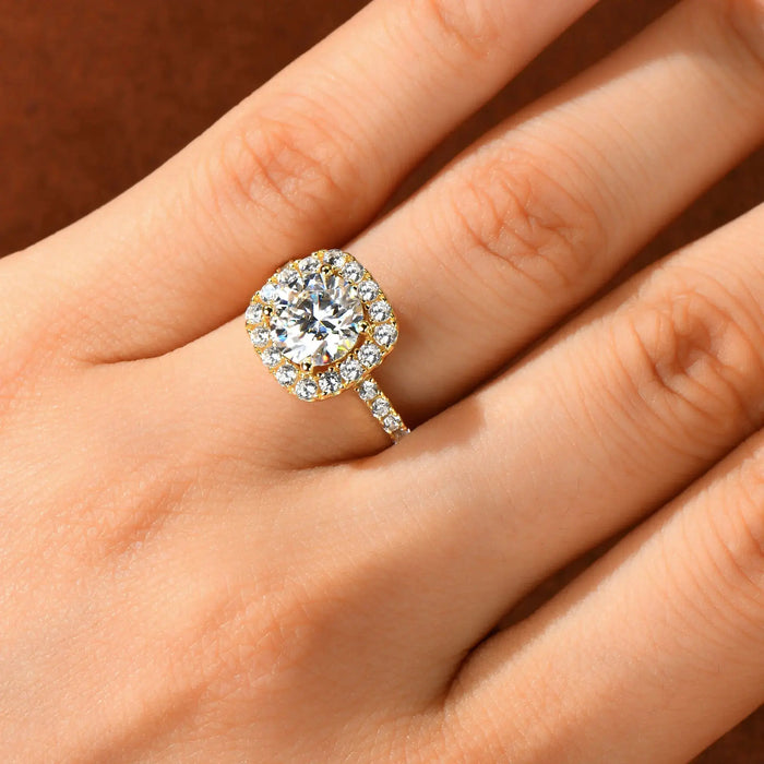 Brilliant GRA-Certified Moissanite Ring for Women with Hypoallergenic 925 Silver SF