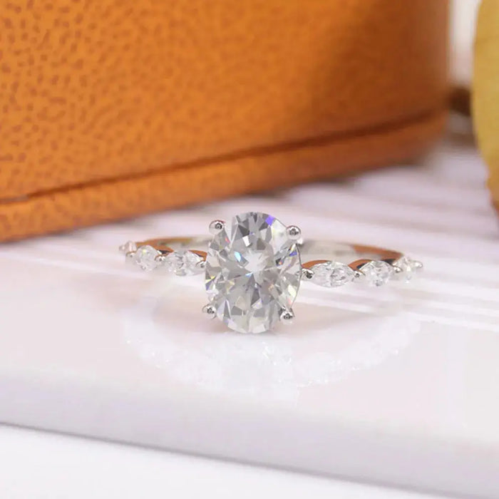 Moissanite Wedding Band – 2ct Oval Cut S925 Silver, Diamond-Tested SF