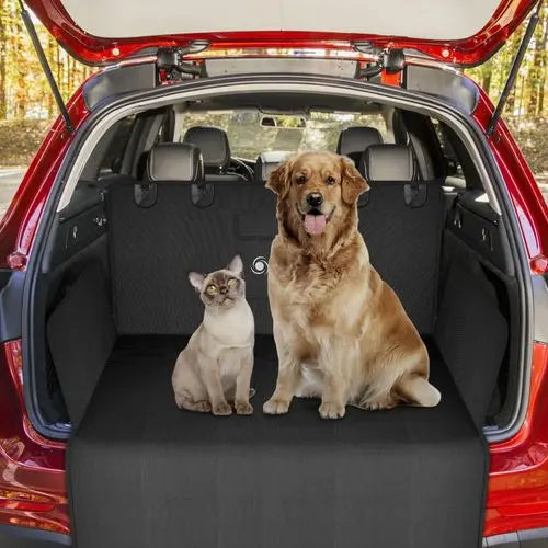 Waterproof Oxford fabric car boot protector liner for dogs in SUVs – non-slip, easy to clean
